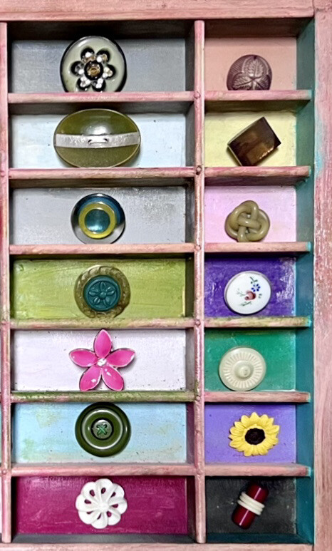 Antique Button Art Farmhouse