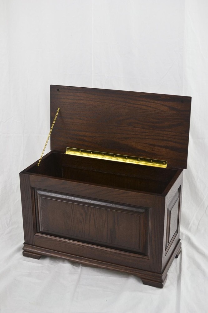 Slipper chest. NEW! Oak. 23". CQ-2-75