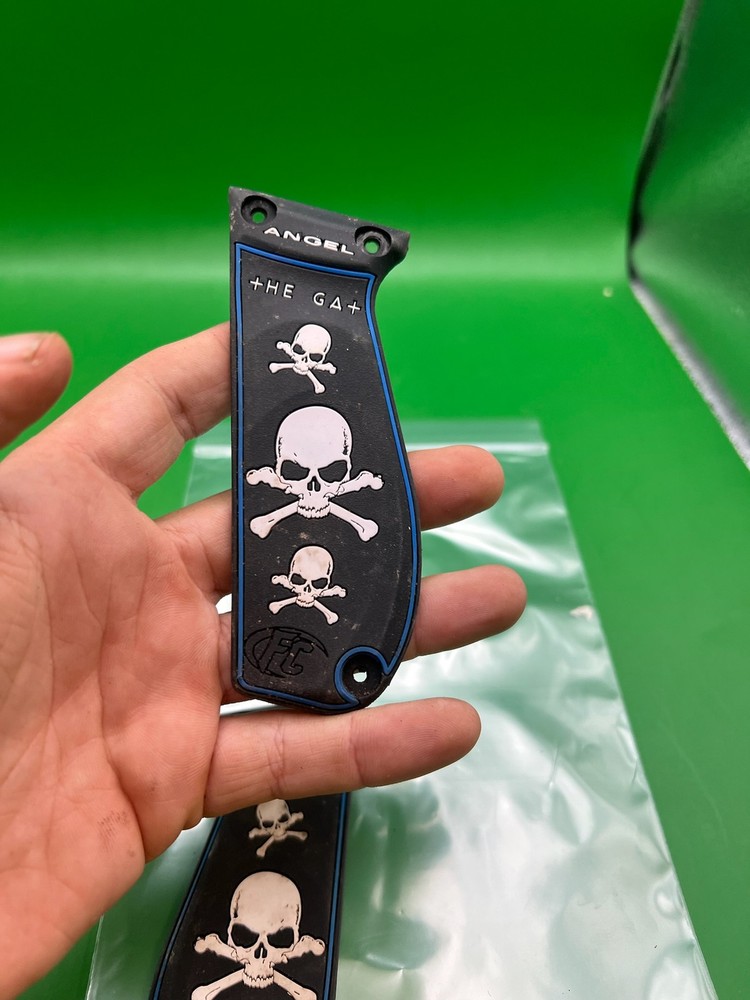 Angel "The Gat" Grips