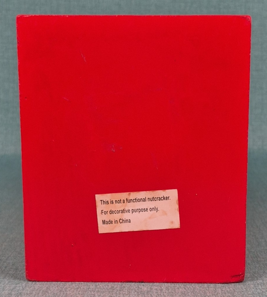 15" Nutcracker Craftsman Making Small Nutcrackers ~ Unbranded