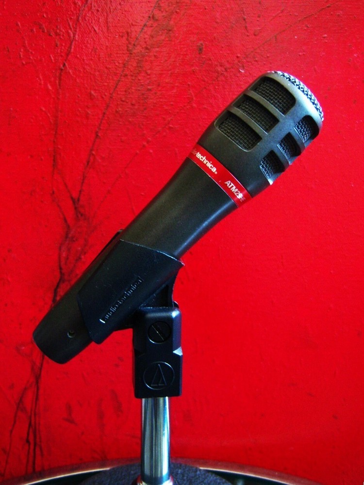 Vintage 1990's Audio Technica ATM29HE dynamic hyper cardioid microphone w extras