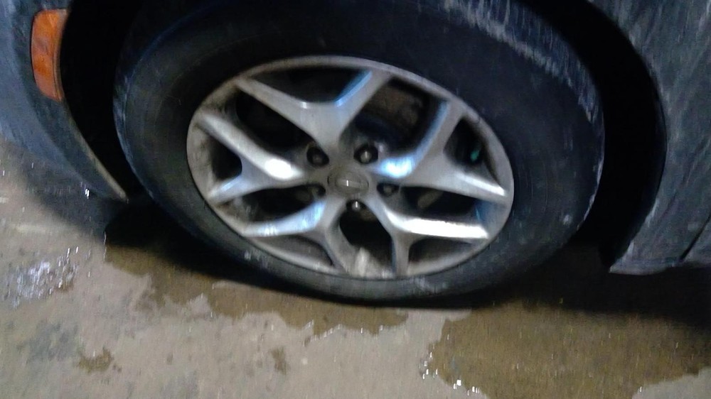 Used Floor Jack fits: 2017 Chrysler Pacifica Grade A