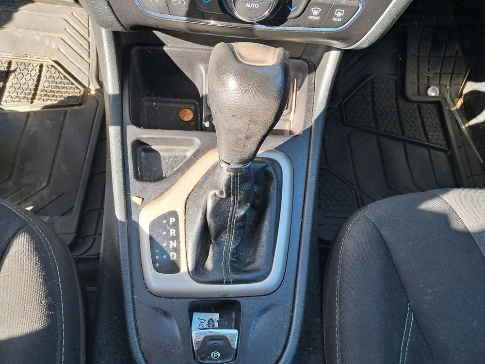 CHEROKEE 2015 Glove Box 4863443