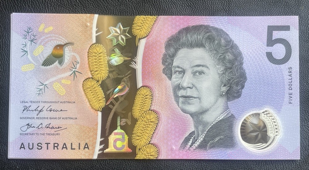 2018 $5 EE18 Uncirculated Australian Five Dollar Banknote General Prefix EE 18