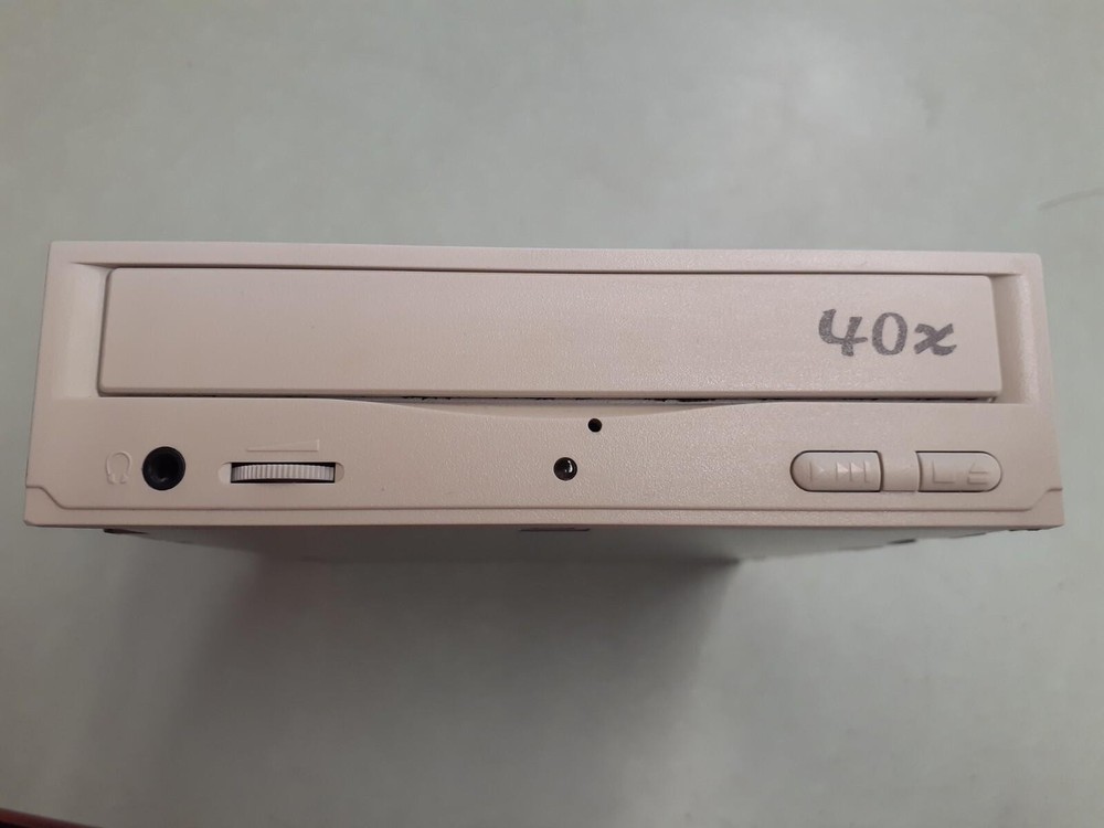 Afreey CD-1480E 40X CD-ROM IDE Internal Desktop Drive - White Bezel