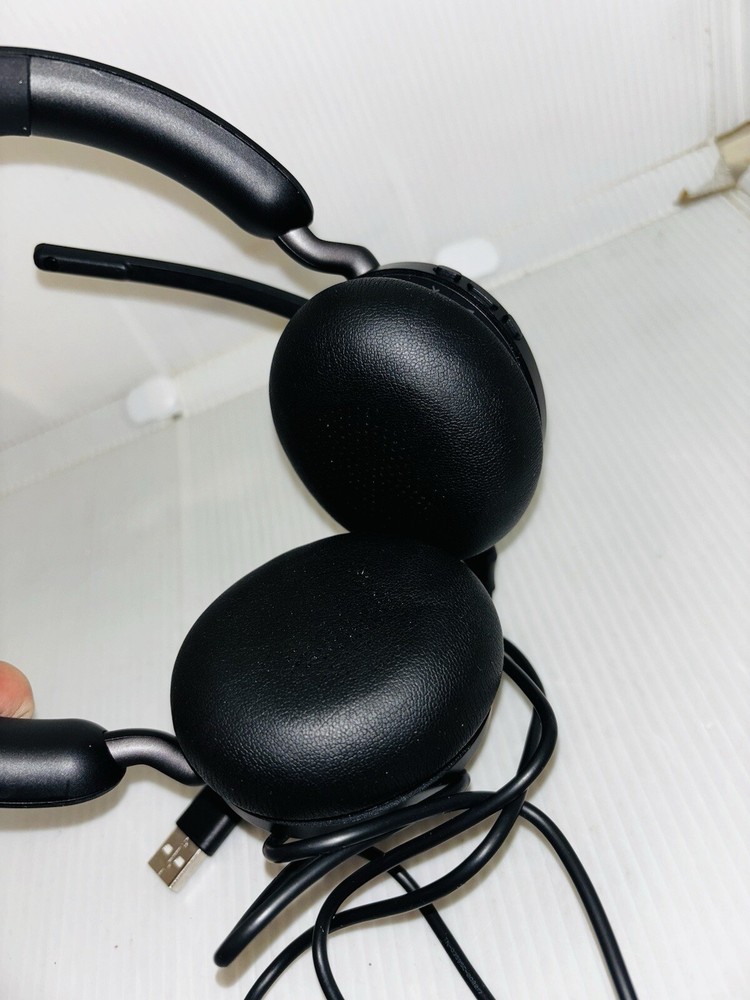 Jabra Evolve SE USB-A Wired On-Ear Headset for MS Teams Black Bluetooth