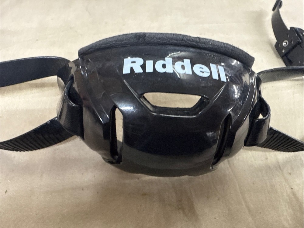 Riddell Hard Cup Chinstrap Buckles - Black - Large
