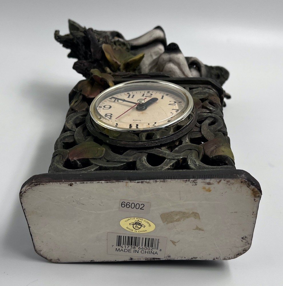 Vintage Wolf Wolves Mantle Desk Table Clock 11.5" Tall