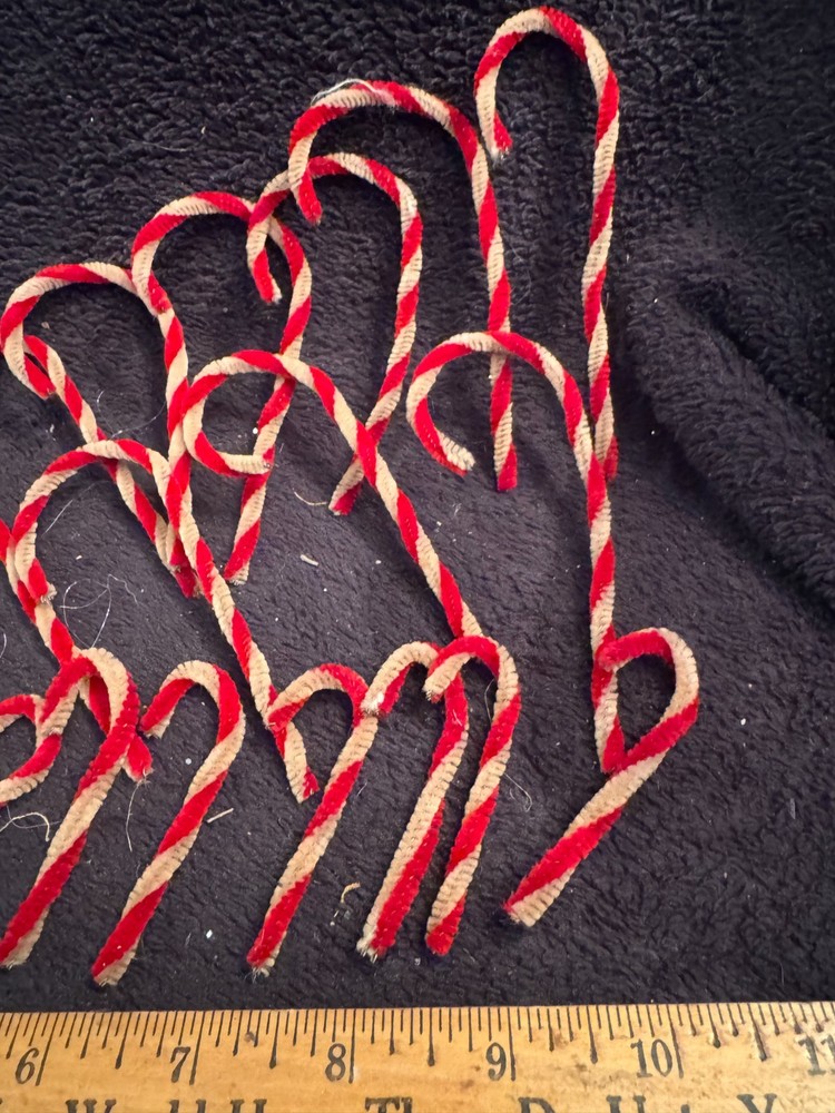 Primitive Candy Canes (11 Medium, 9 Small)