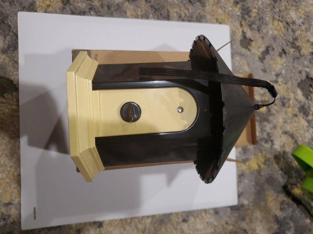 Sonic Bark Control Device Deter Nuisance Barking Birdhouse Style CSB10 Barktrain