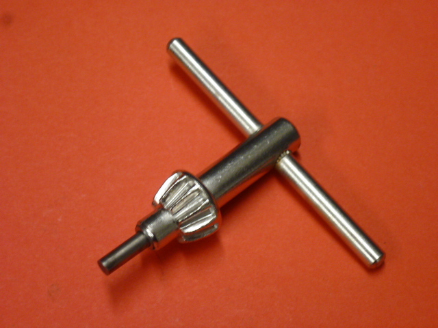 NOS! NEW MIRACLE SELF EJECTING CHUCK KEY, KG