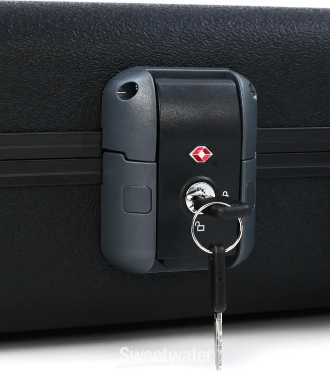 Fender Deluxe Molded Stratocaster/Telecaster Case - Black