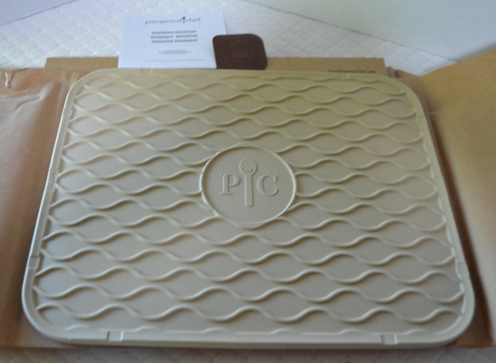 Pampered Chef ~New~ Stoneware RECTANGLE STONE - Unglazed - Oven/Broil/Micro