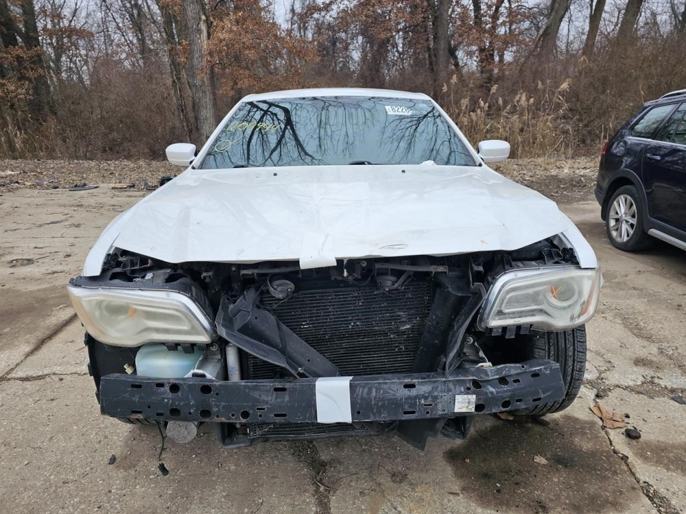 300 2013 Headrest 2393192