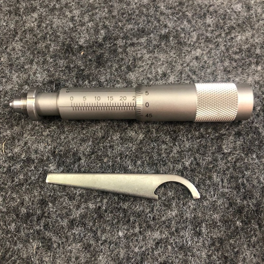 Newport SM-25 Micrometer
