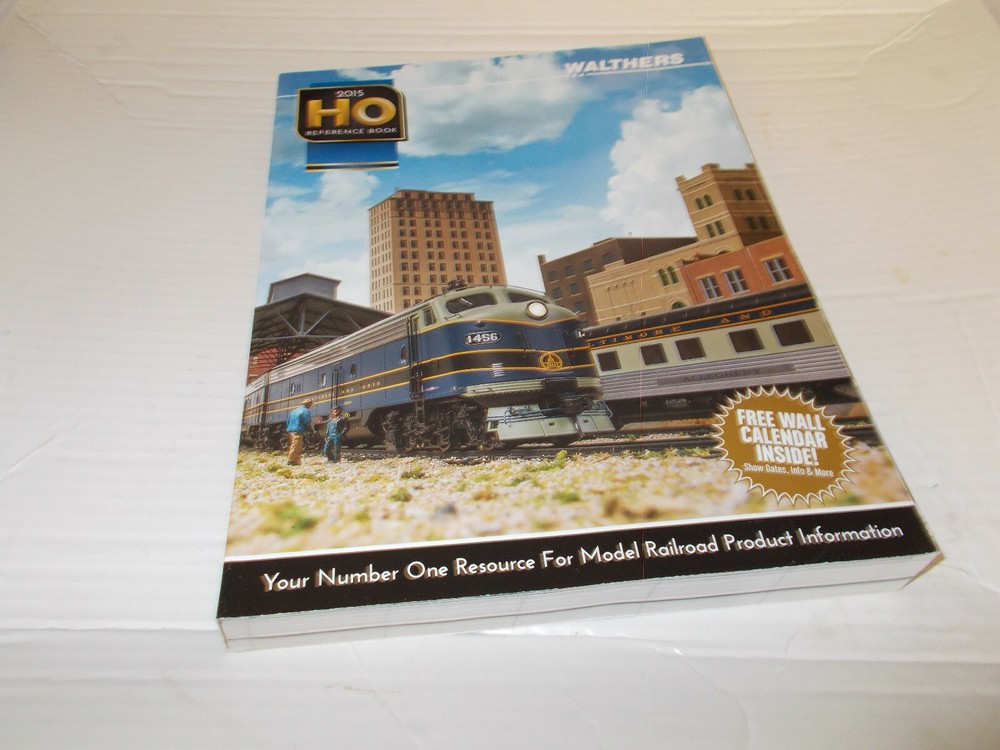 WALTHERS 2015 HO MODEL RAILROAD REFERENCE BOOK,BRAND NEW.