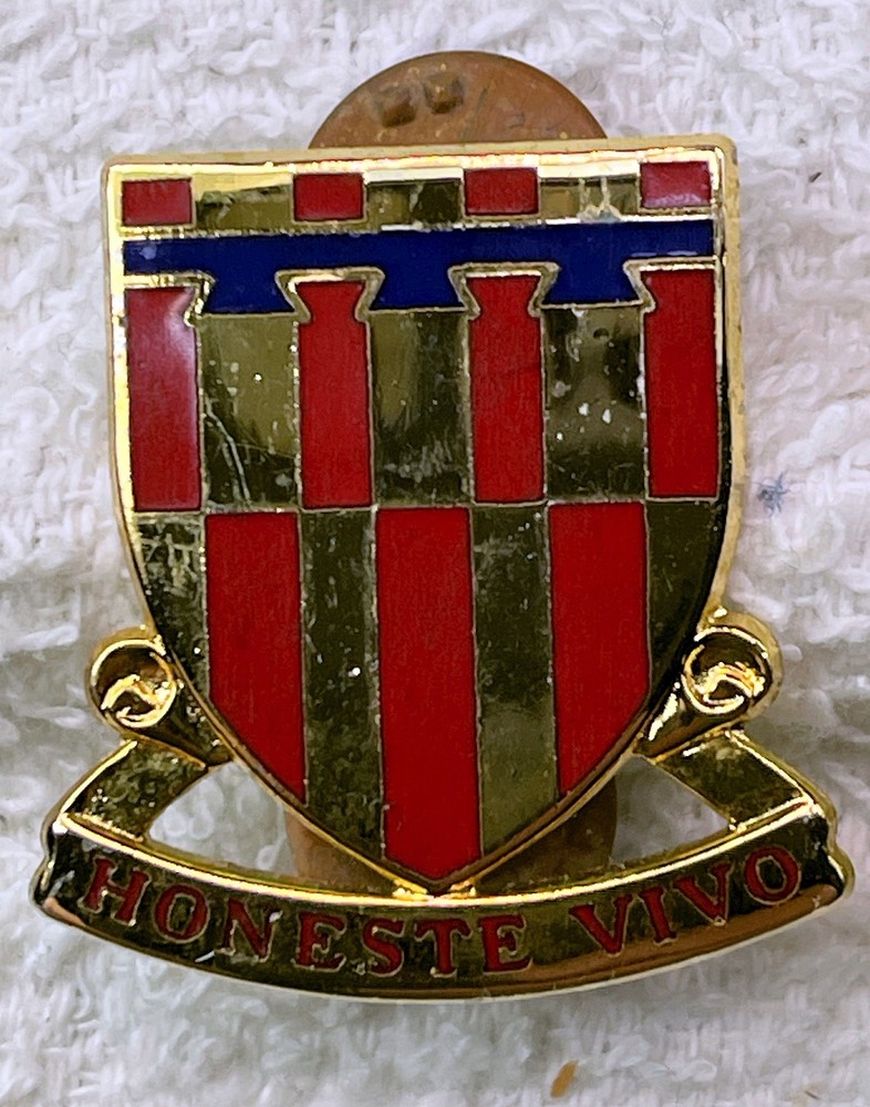 Original:  231st Field Artillery    DI / DUI / crest  CB  57  101825