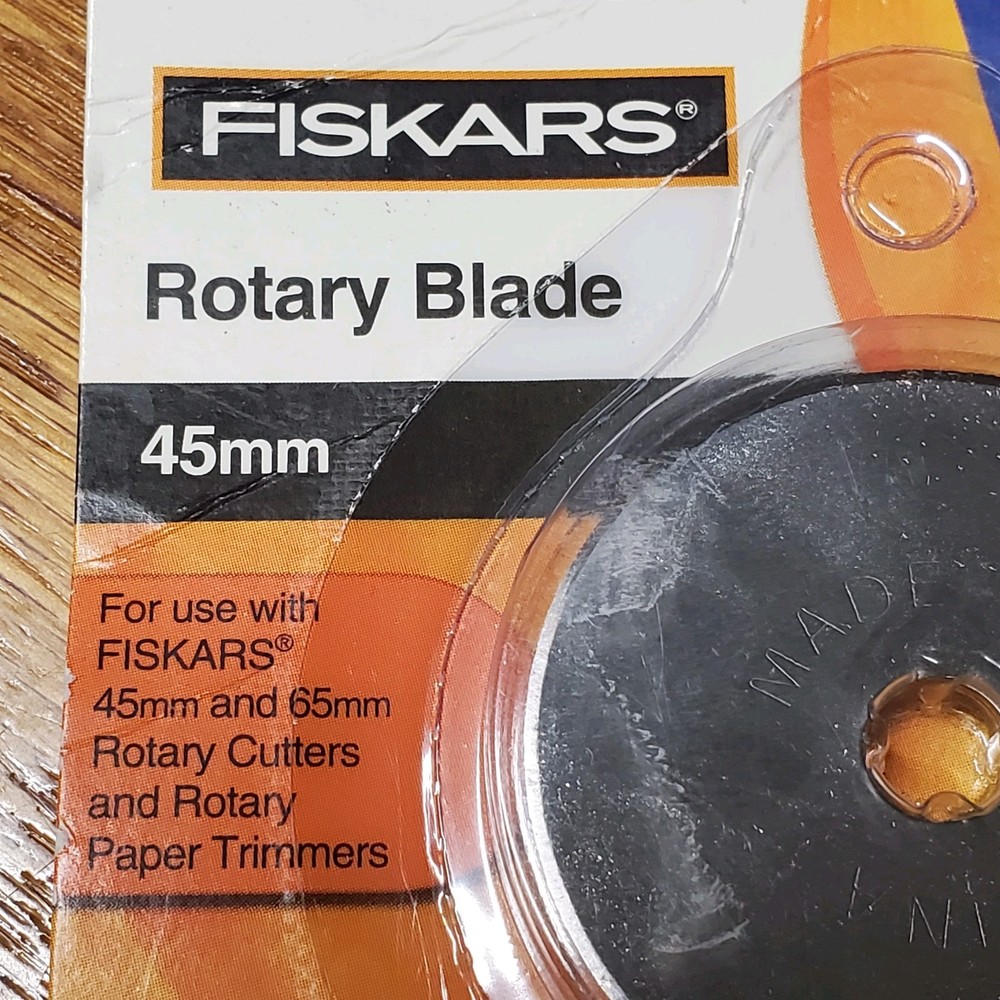 Fiskars 45mm Rotary Cutter Replacement Blade NEW FREE SHIP
