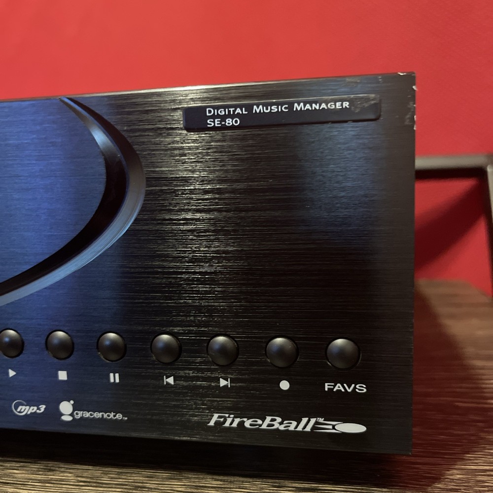 Escient Fireball E2-160 Digital Music Manager Turns on!
