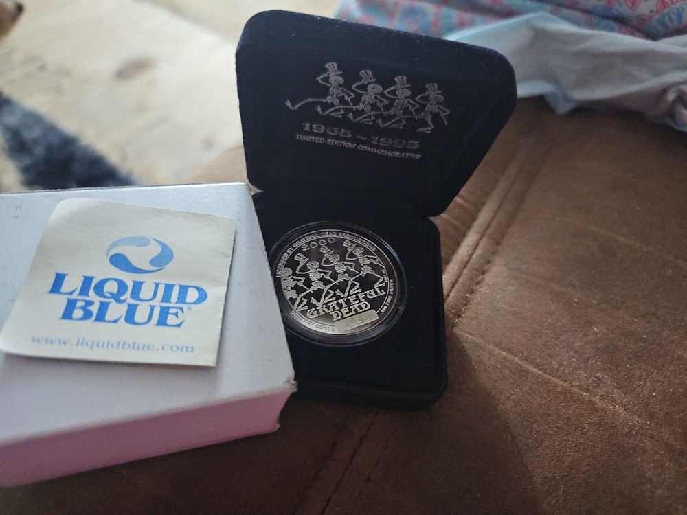 Grateful Dead 1965-1995 Liquid Blue 1oz Silver COA & Box