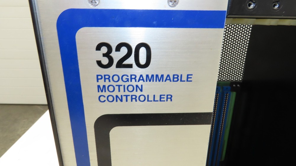 Camco 320C-04 Chassis 320 Programmable Motion Controller Chassis
