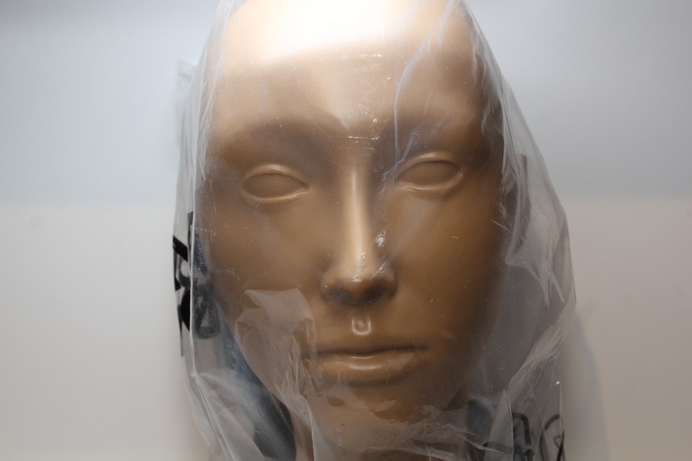 pivot point mannequin head