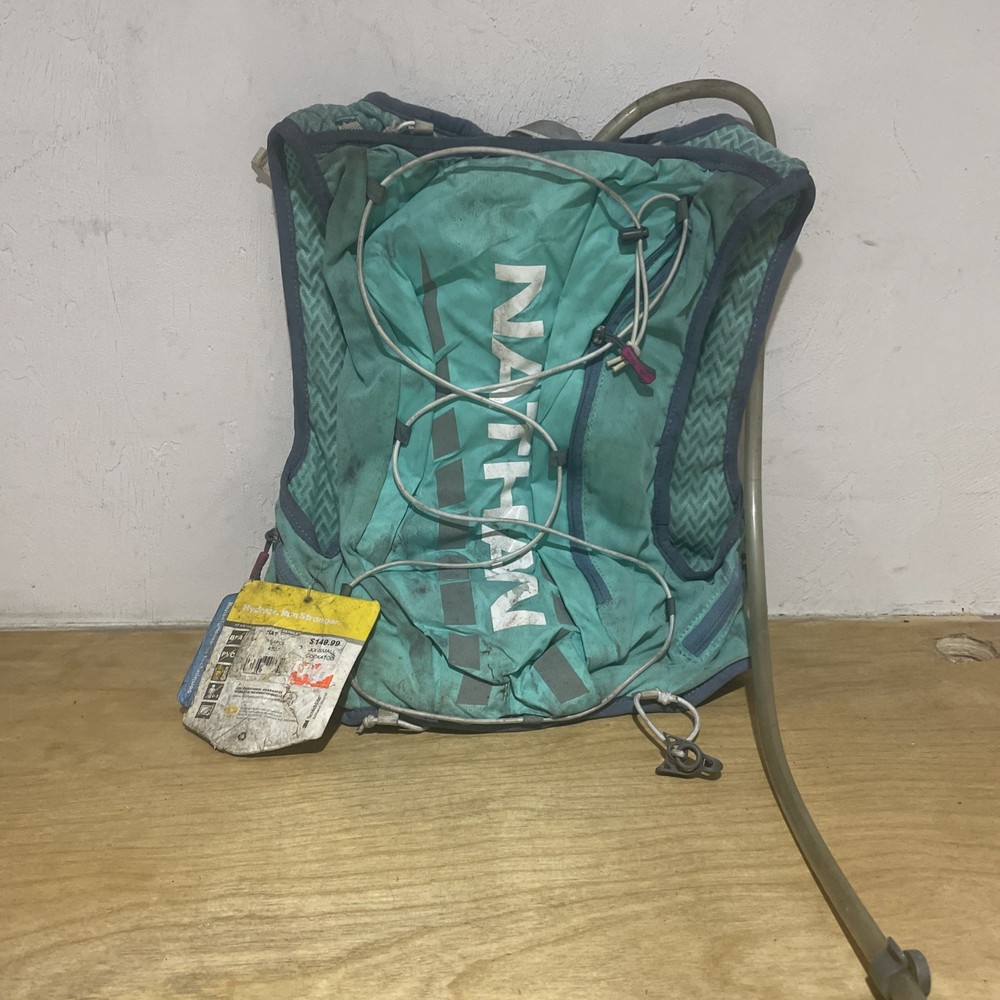 Nathan Race Vest Blue Running Backpack Hydration