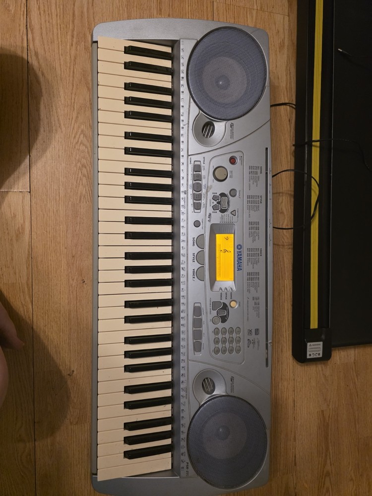 Yamaha PSR-27 Electronic Piano