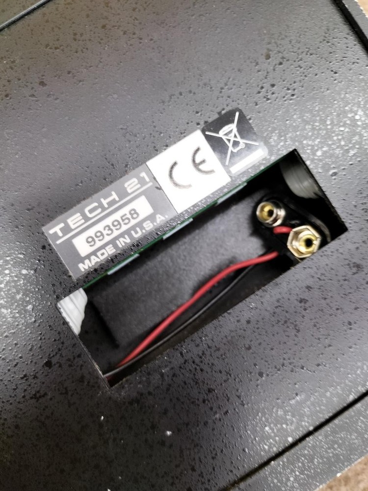 TECH21 SANS BASS DRIVER DI PROGRAM Prelifier