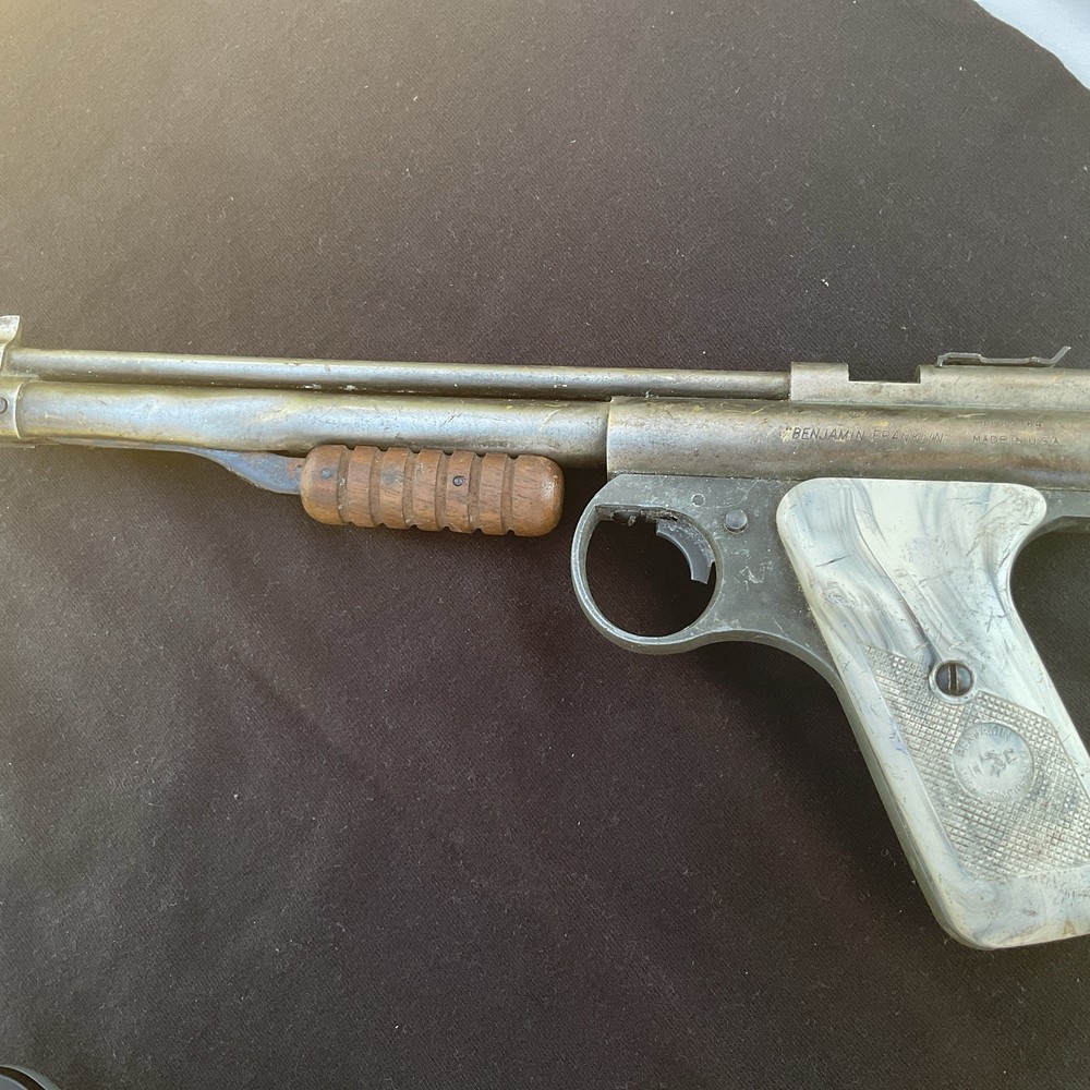 Benjamin Franklin Vintage Model 137 High Compression Air Rifle