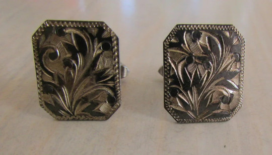 Beautiful Sterling Silver Diamond Cut Cuff Links +