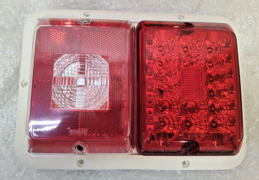 Bargman 47-84-001 Trailer Taillight Horizontal Red LED YOU GET 1 PAIR (2) LIGHT