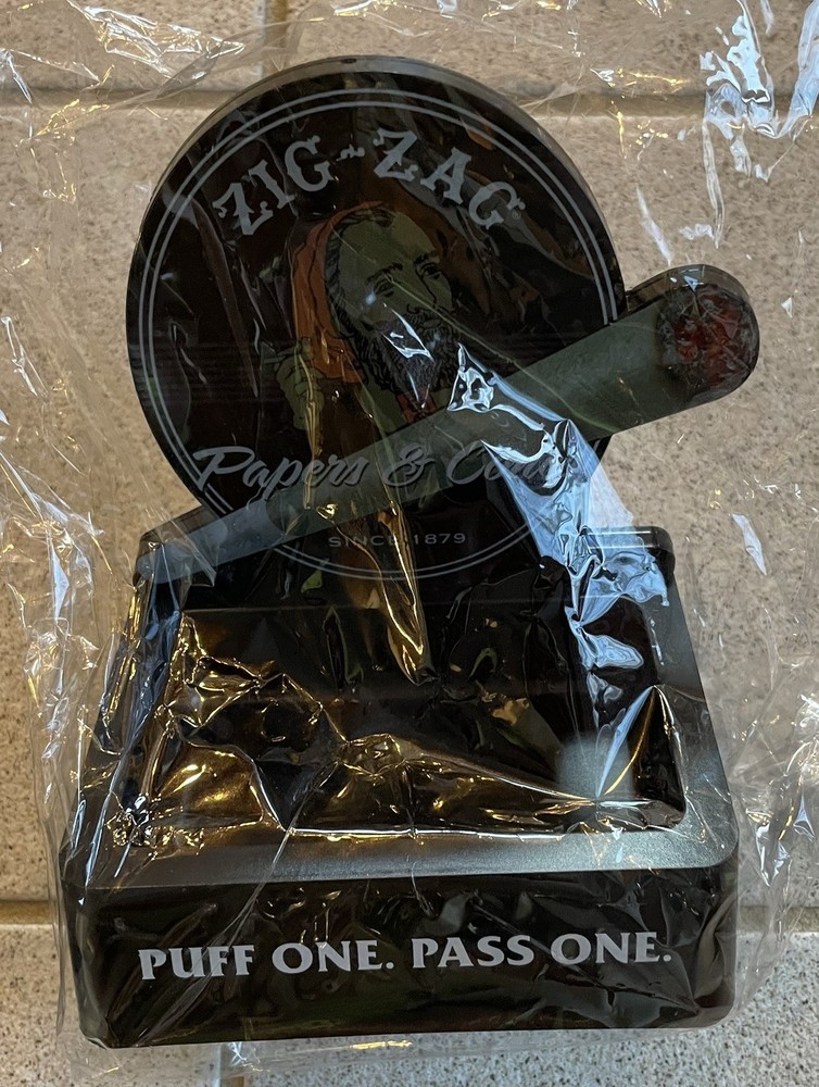 Zig-Zag And Stoker’s Counter Change tray Display + 2 Two Sided Stickers