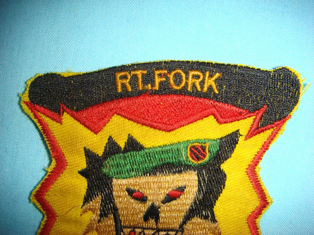 VIETNAM WAR PATCH , US 5th SF Grp MACV SOG RT FORK CCC