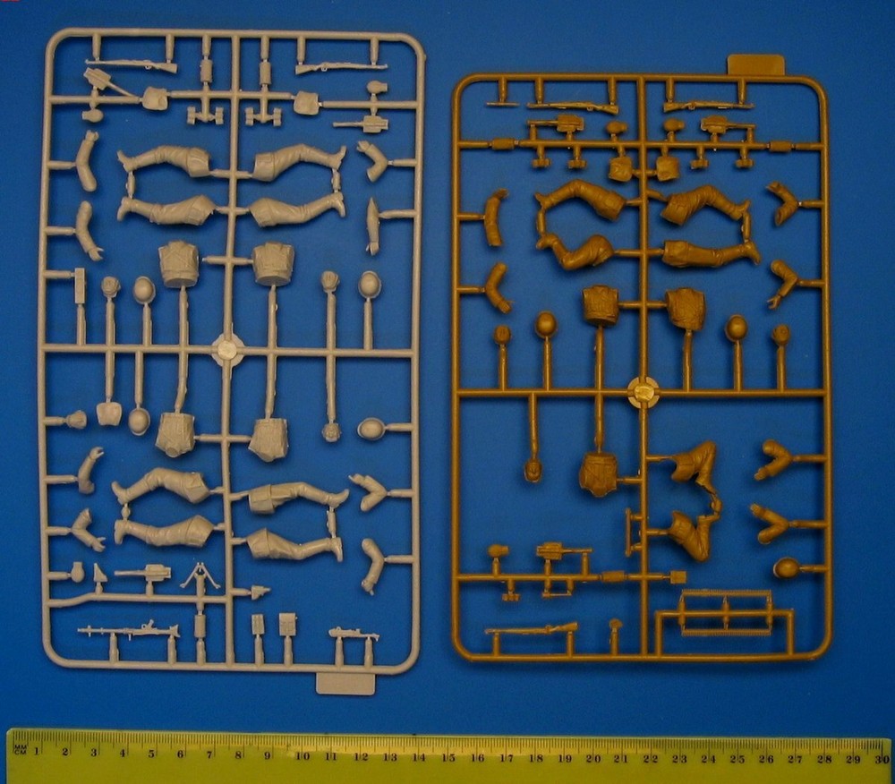 Master Box 3518 German Panzergrenadiers, 7 fig. 1/35 scale