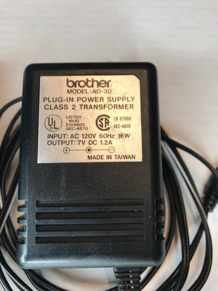 Electronic Brother P-Touch PT-1750 Labeling System Thermal Maker Printer AD-30