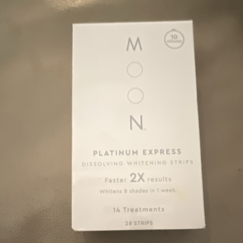 MOON Platinum Express Dissolving Whitening Strips Wintergreen 28 Strips