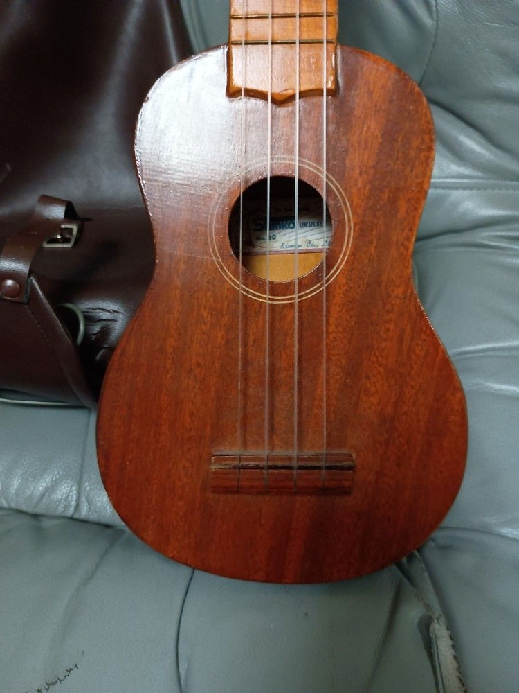 Good Condition Rare Soprano Ukulele HAWAII