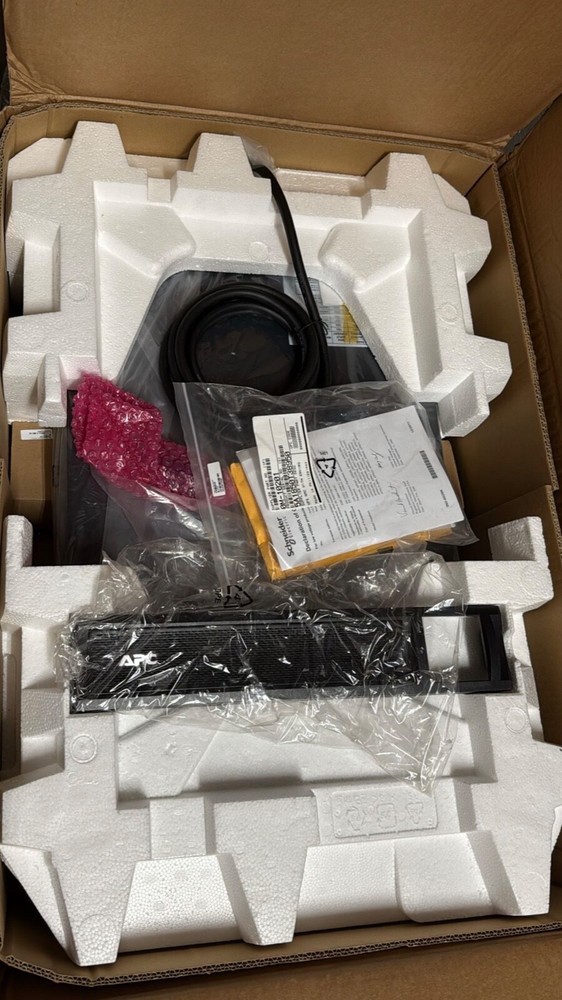 APC Smart-UPS X 2000 1920VA SMX2KR2UNCX145 - NEW Open Box