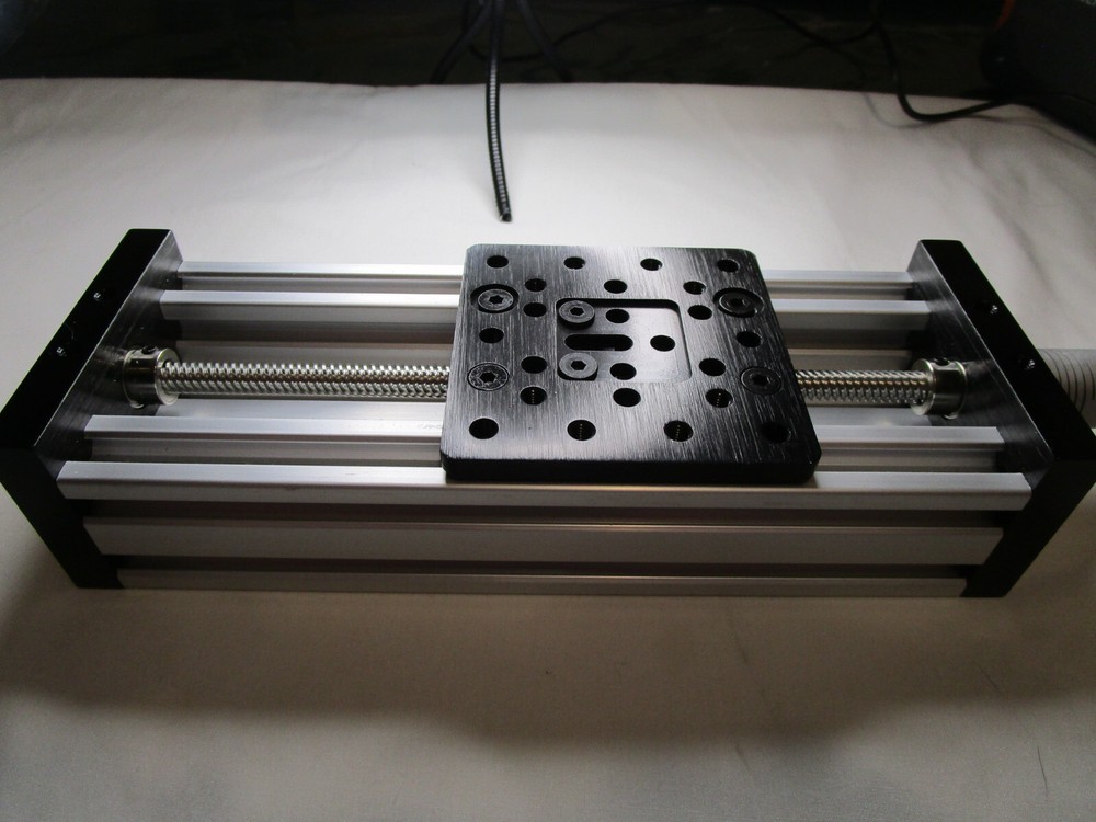 Manual Cross Sliding Table - 200mm travel