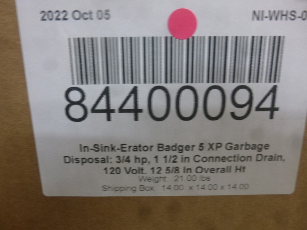 NEW. In-Sink-Erator Badger 5XP 3/4 HP Continuous Feed Garbage Disposal