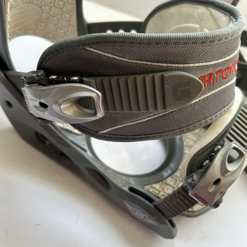 Burton Men's Medium Freestyle Snowboard Bindings Gray White READ
