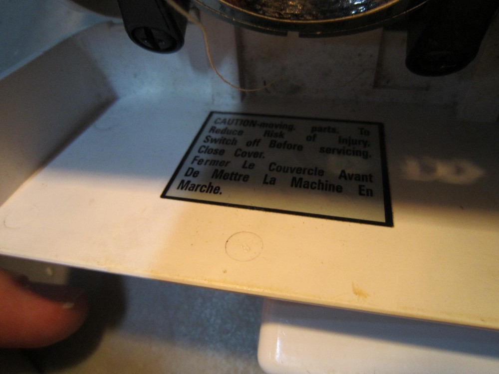 Working White Style Pro 1126 Sewing Machine FREESHIP