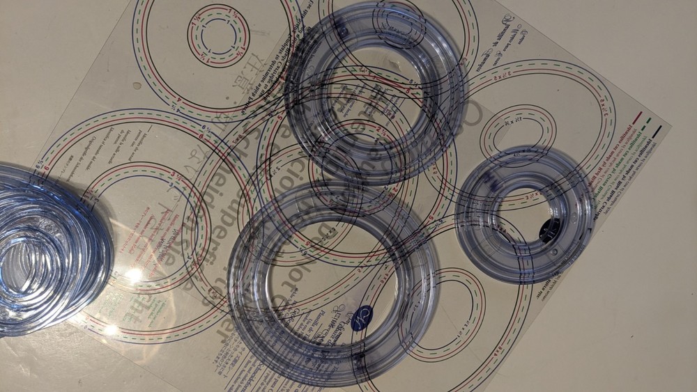 Creative Memories (aka:CM) Cutting System Oval Pattern Template Set Scrapbooking