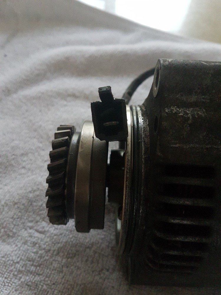 Suzuki GSF 1200 Bandit Alternator Generator