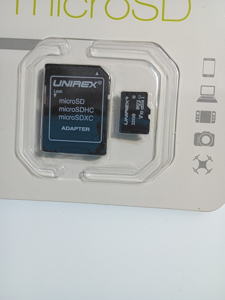 Unirex 32GB Micro SD HD Class 10 Memory Card with Adapter USB Reader