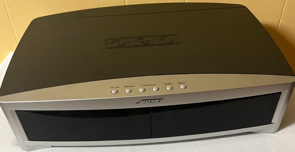 BOSE Model AV 3-2-1 Series II MEDIA CENTER Main Unit Only No Cords Untested