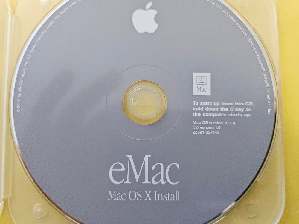 Macintosh eMac Mac OS X 10.1.4 and Applications install Disc