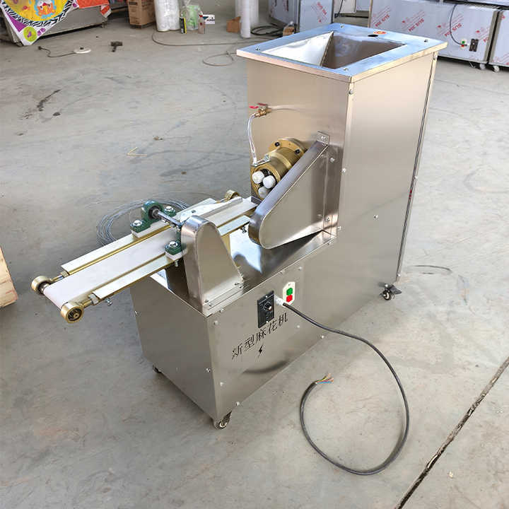 Automatic Extruder Fried Dough Twist Machine Bread Twisting Stick Rolling Cut/
