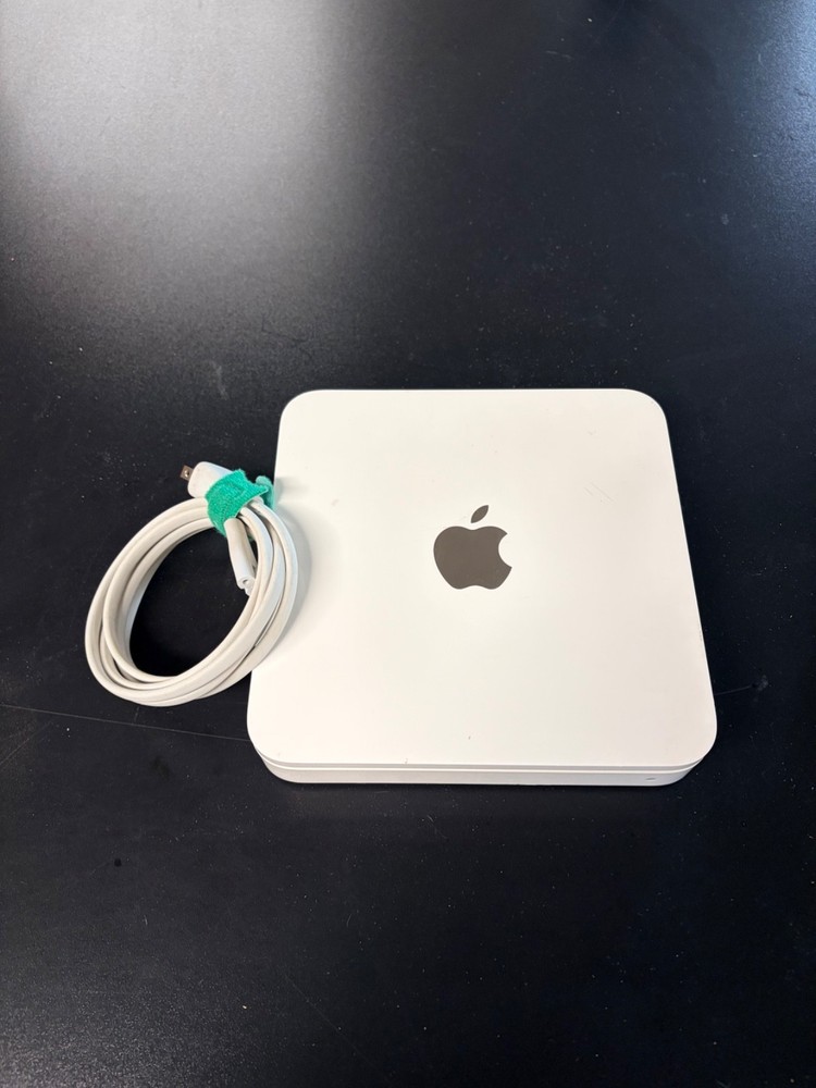 4th-generation version of the Apple Time Capsule